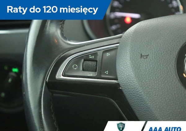 Skoda Octavia cena 38000 przebieg: 167386, rok produkcji 2014 z Tuchola małe 172